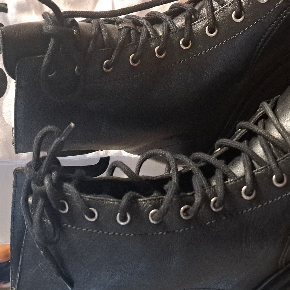 SCHUTZ Black Combat Lace-Up Boots New $242 - Picture 2 of 6